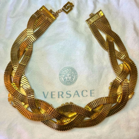 RARE Gianni Versace Era Versace Medusa Necklace - Picture 6 of 8